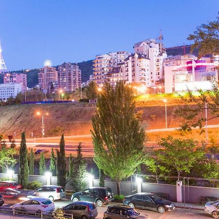 Tbilisi Apartment Tennis Court Exterior photo