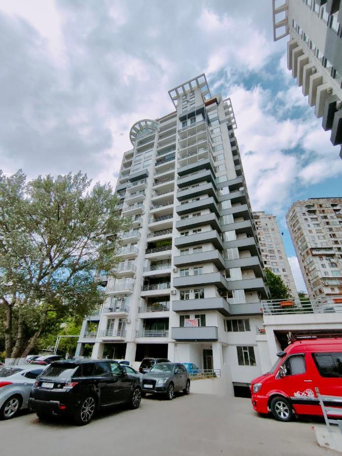 Tbilisi Apartment Tennis Court Exterior photo