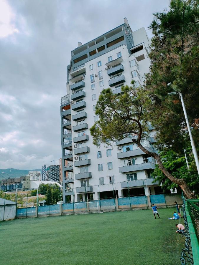 Tbilisi Apartment Tennis Court Exterior photo